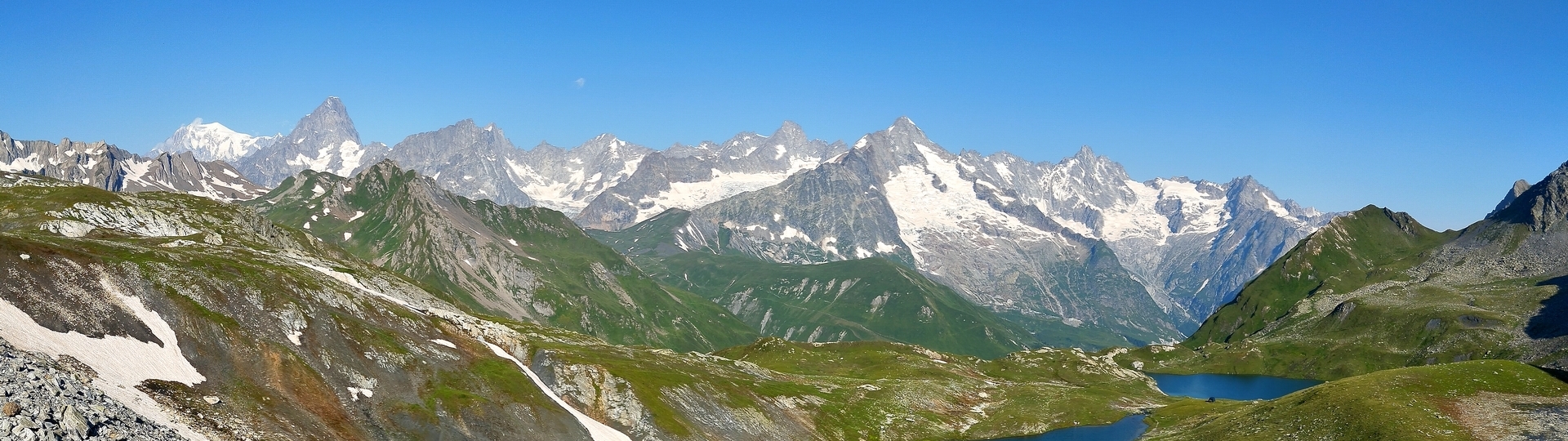 TOUR DES COMBINS
